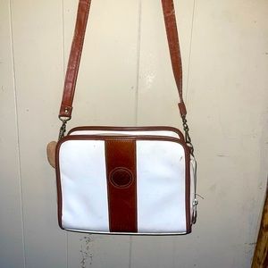 Vintage leather shoulder bag